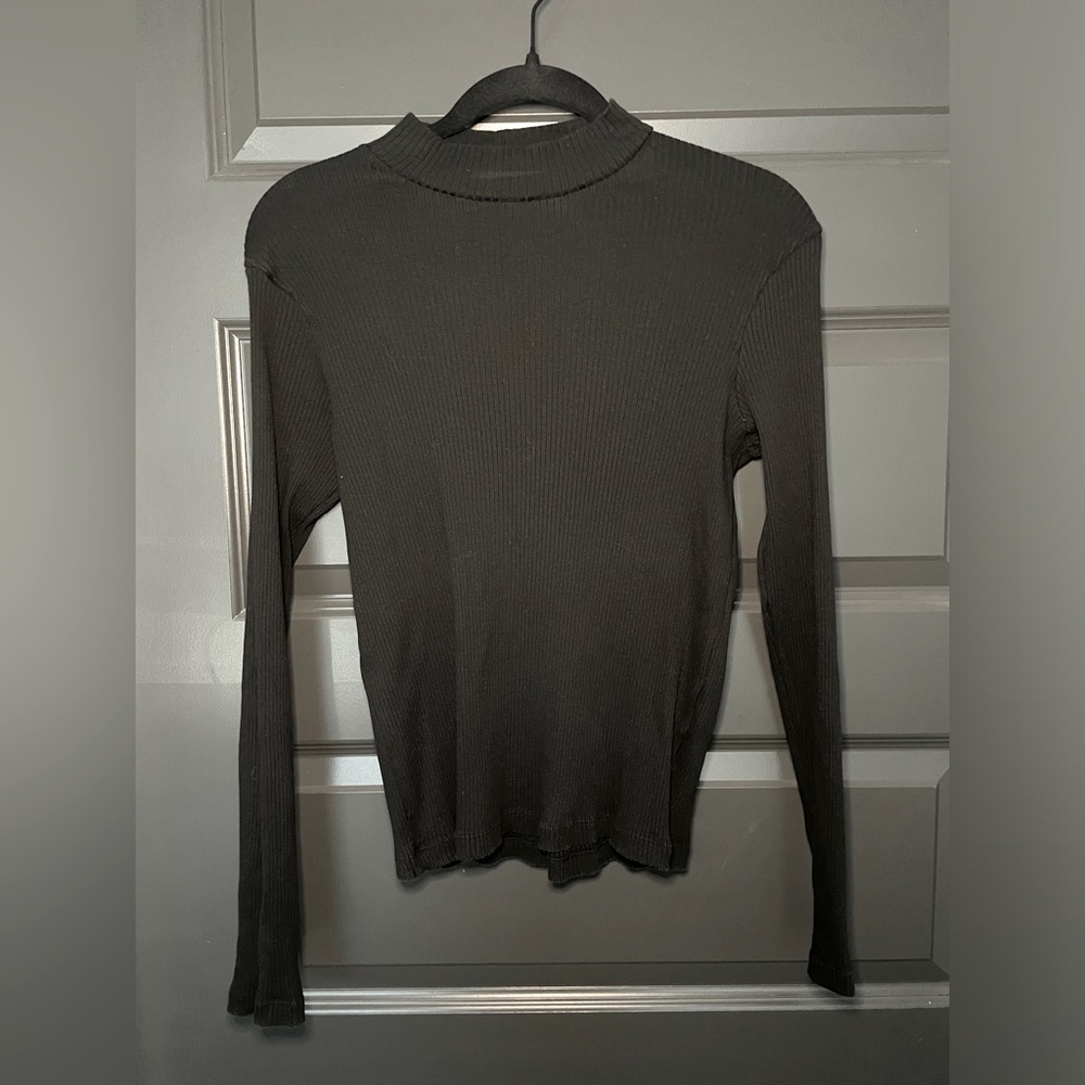 Uniqlo Black Top